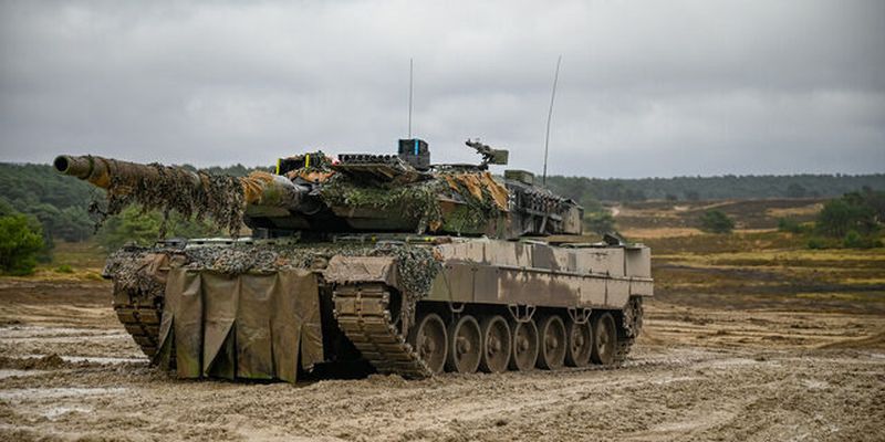Украинские военные завершают учения на танках Leopard 2 в Германии