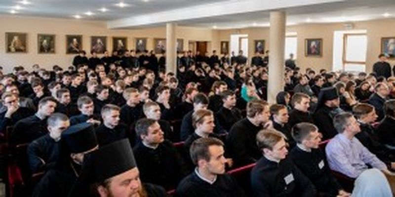 В Церкви отмечают 200-летие Киевской духовной академии и 30-летие возрождения Киевских духовных школ