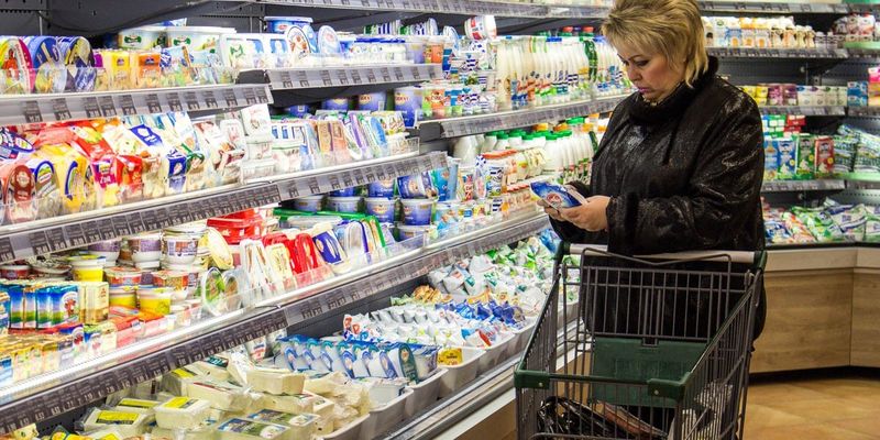 Украинцам стоит подготовиться: почему продукты скоро будут стоить несколько дороже