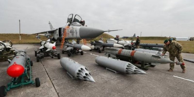 Збройні сили України отримали відремонтований бомбардувальник Су-24М