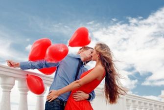 День Святого Валентина: креативные поздравления любимым в смс