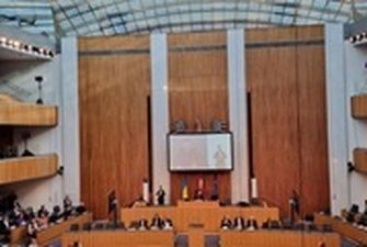 Зеленский обратился к парламенту Австрии, некоторые депутаты покинули зал