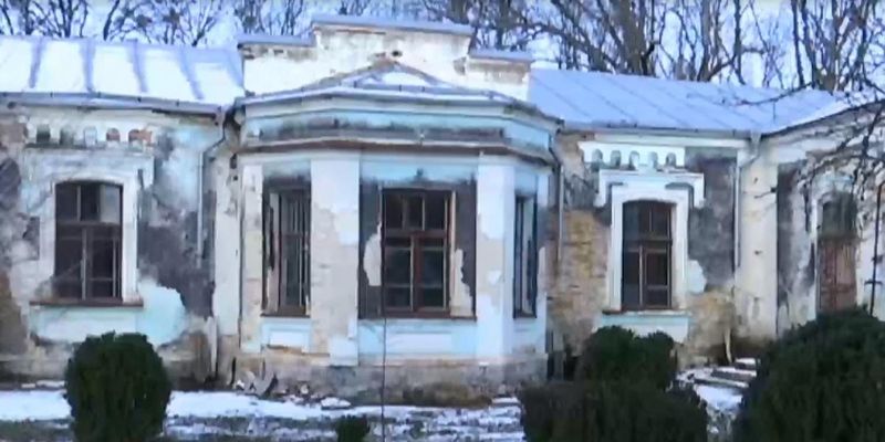 Врятувати історію: на Вінниччині селяни самотужки відновлюють палац графа Шереметьєва