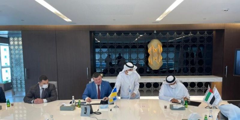 Визит Зеленского в ОАЭ: "Укроборонпром" подписал соглашение с эмиратским компаниями на $1 миллиард