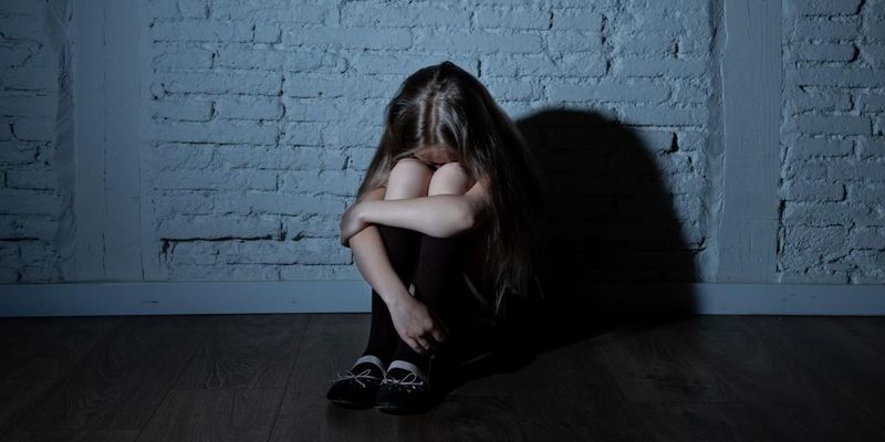 10-річну дівчинку в Черкаській області намагався зґвалтувати співмешканець її бабусі