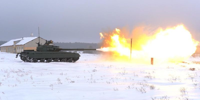 ЗСУ отримали понад 100 модернізованих танків Т-64