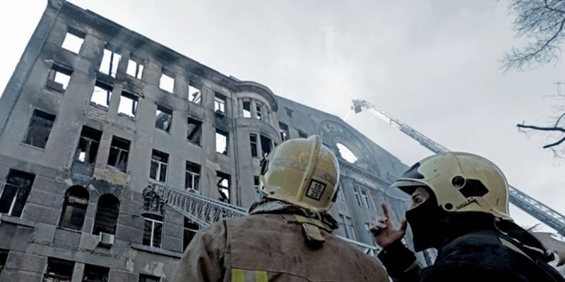 Кабмин выделит почти 4 миллиона на ликвидацию последствий пожара в Одессе