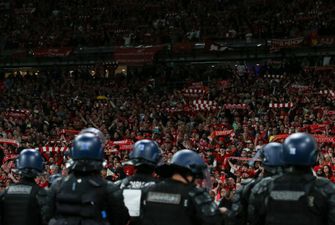 Не фанаты, как утверждалось: УЕФА виновен в давке из-за плохой организации финала ЛЧ-2022