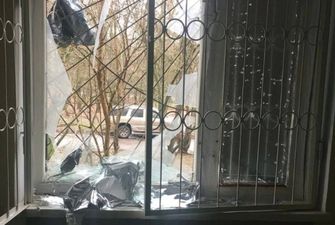 В Херсоне в результате российских обстрелов повреждены два медучреждения