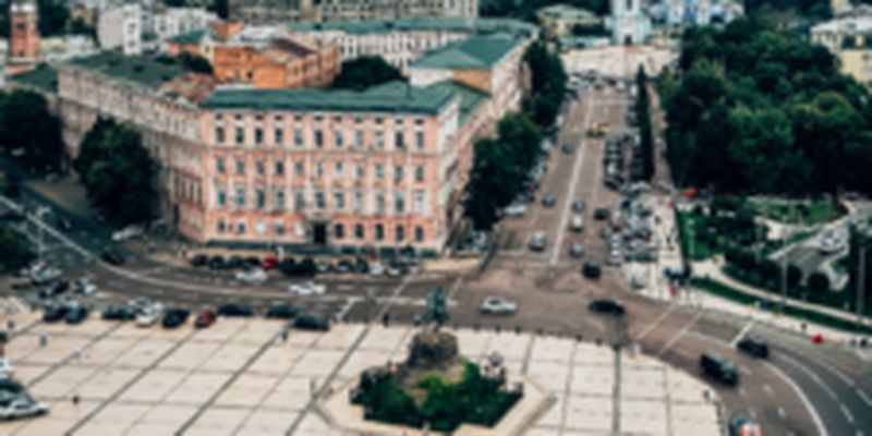 В Киеве переименовали ряд улиц и присвоили скверу имя Василия Спивака