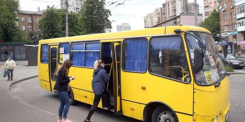Проїзд у маршрутках Києва різко подорожчає вже цієї суботи