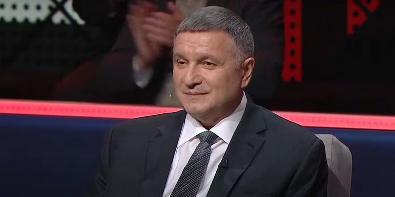 Аваков зізнався, про що говорив із Зеленським перед відставкою: "На вас відповідальність"