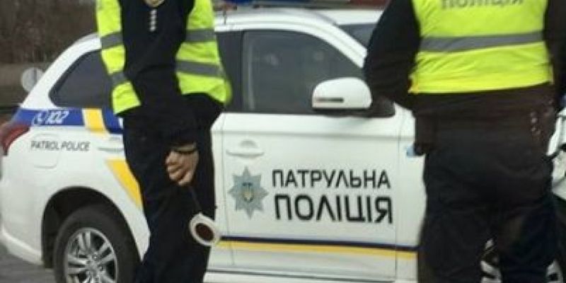 «Ехали охранять участки»: 21 июля полиция на въезде в Киев остановила автобусы с «титушками»