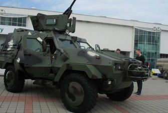 Почему ВСУ принимают на вооружение польский вариант украинского броневика