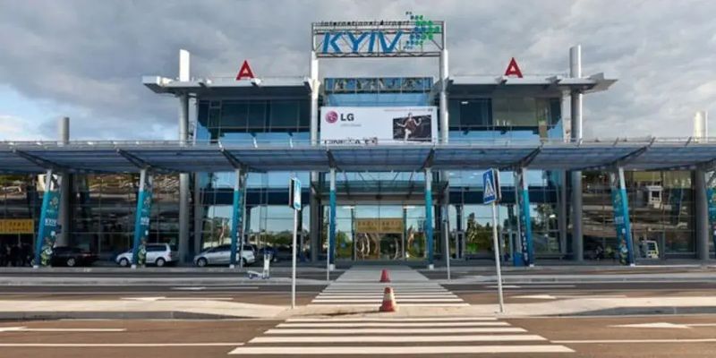 Готовы в ближайшее время принимать пассажиров: в аэропорту "Киев" назвали сроки возобновления полетов