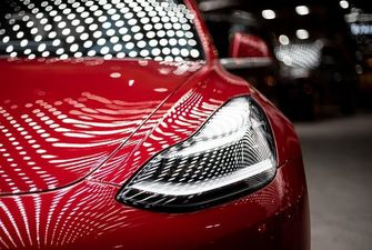 Обман на $16 тыс: ремонт Tesla оказался дешевле в 20 раз