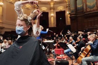 У музеях і театрах Нідерландів відкрилися перукарні та спортзали