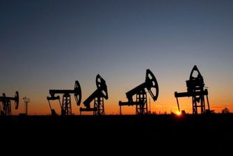 Нефть дешевеет 20 матра на опасениях за рост мировой экономики
