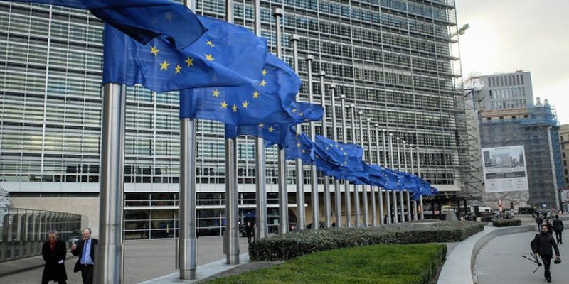 Еврокомиссия официально обвинила Британию в нарушении Brexit-соглашения