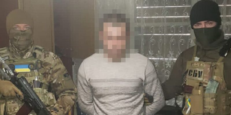 СБУ затримала російського агента, який «полював» на склади з боєприпасами Сил …