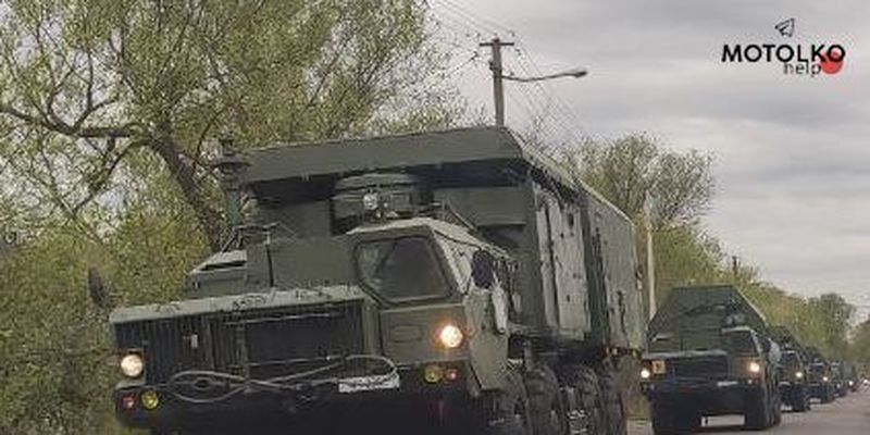 Беларусь стягивает военную технику к границе с Украиной: фотофакт