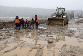 Ужасные условия жизни рабочих золотого прииска в Красноярском крае попали на видео