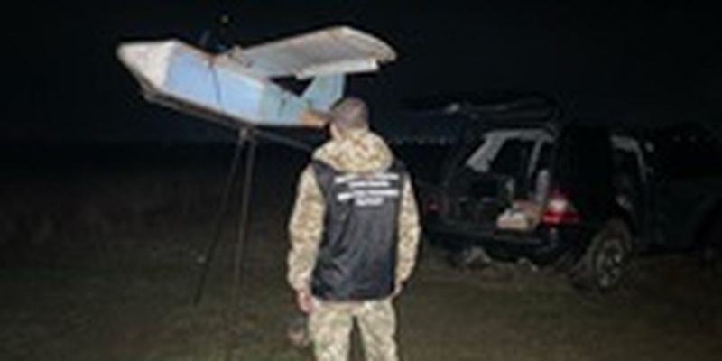 На Закарпатье разоблачили контрабандистов: нашли самодельный самолет
