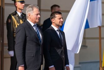 Украина настаивает на встрече в “нормандском формате” еще в сентябре — Зеленский