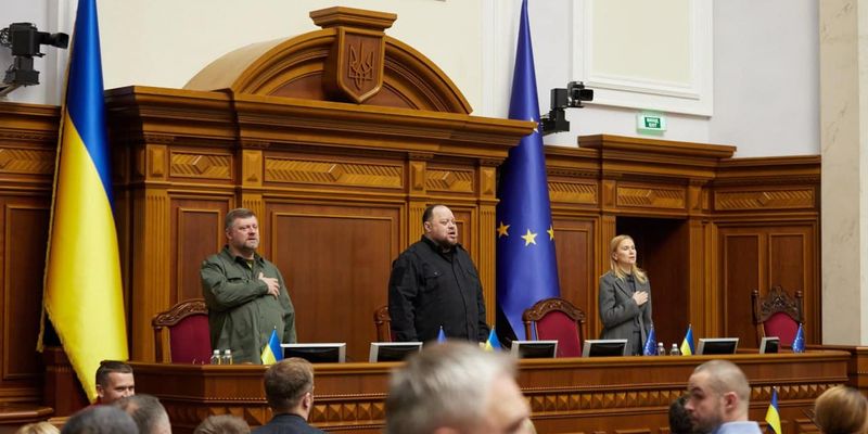 Много "слуг" и не только: кто из нардепов блокирует запрет УПЦ МП в Украине