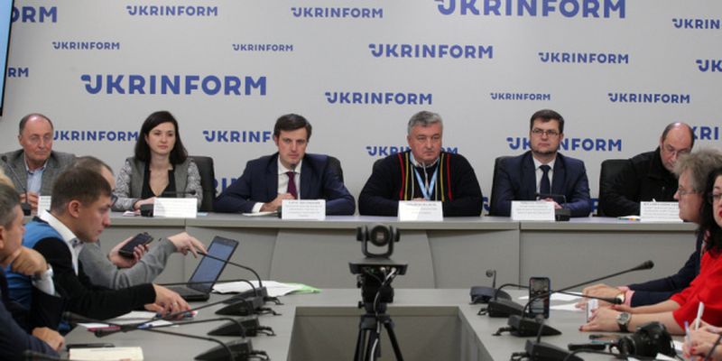 Украина борется с фальсификатом совместно с Интерполом и Европолом - эксперт