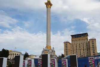 Майдан готують до Дня Незалежності. Фоторепортаж