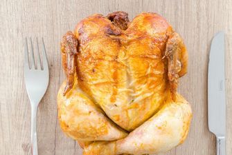Супер-экологическая, простая и очень вкусная: Эктор Хименес-Браво поделился рецептом жареной курицы