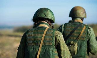 Окупант розповів про “співробітництво” армії РФ із в’язницями для відновлення втрат