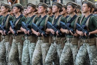 Взятие женщин на воинский учет: журналист обозвал недовольных украинок