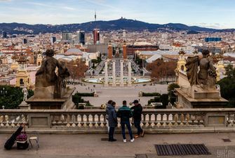 В Барселоне увеличат туристический налог: сколько придется доплатить