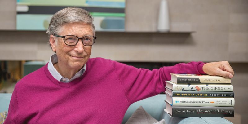 Что читать этим летом: 5 крутых книг, которые советует Билл Гейтс