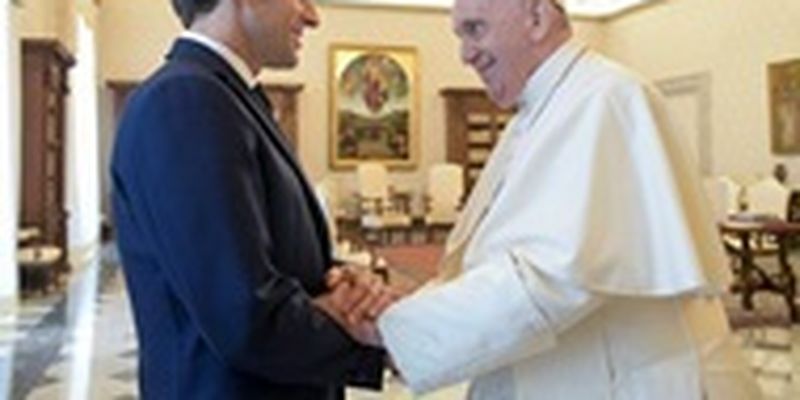 Макрон призвал Папу Римского позвонить Путину, Кириллу и Байдену - СМИ