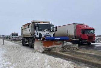 На трассе Одесса-Рени из-за непогоды и ДТП образовалась 15-километровая пробка