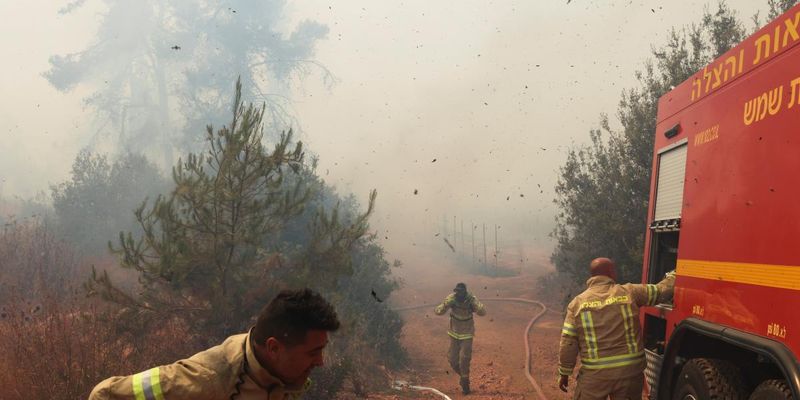 В Ізраїлі спалахнули лісові пожежі, почалася евакуація