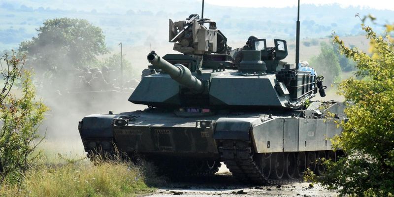 Джо Байден объявил о передаче Украине батальона танков Abrams M1