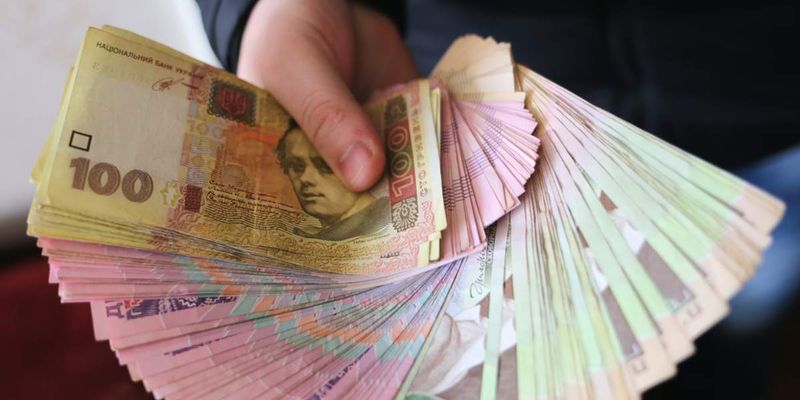 Работодателей в Украине начинают штрафовать на 65 тыс. грн за требования к полу и возрасту