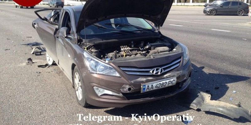 Под Киевом на Одесской трассе Fiat на большой скорости въехал в Hyundai