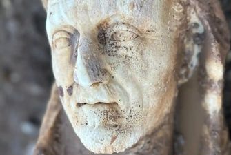 В Италии во время ремонта канализации нашли древнеримскую статую Геркулеса