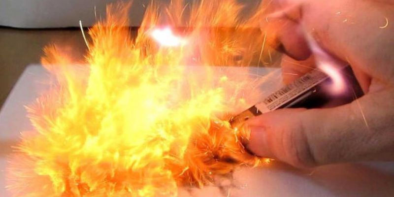 Бывший учитель химии из Херсонской области устроил взрыв самодельной взрывчатки у себя в доме