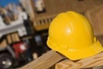 Робітник впав у шахту на будівництві і загинув: двом посадовцям повідомлено підозру