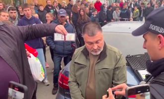 СМИ показали момент ДТП с главой РГА Броваров Майбоженко