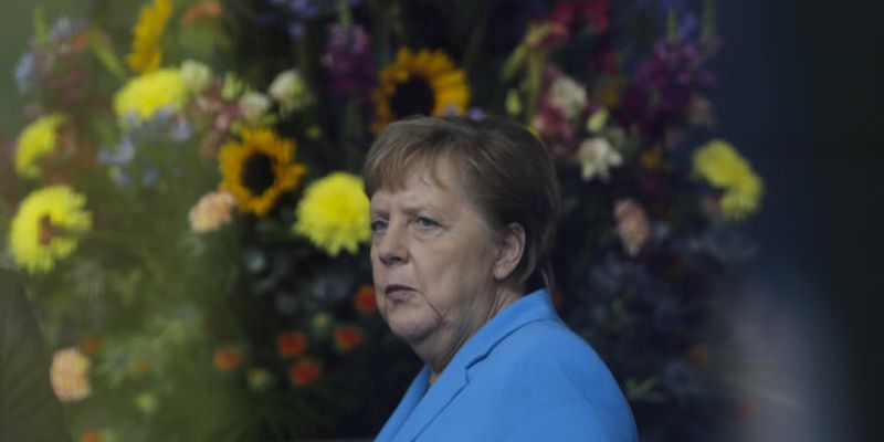 У Меркель вирішили напряму говорити з Путіним, Зеленський почекає