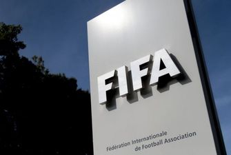 ФИФА перенесет трансферное окно, контракты пролонгируют до конца сезона