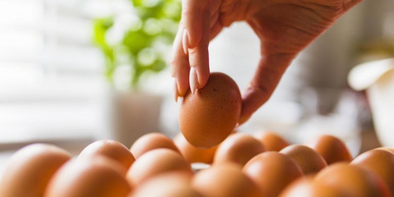 Простой пасхальный трюк, о котором мало кто знает: как правильно хранить яйца