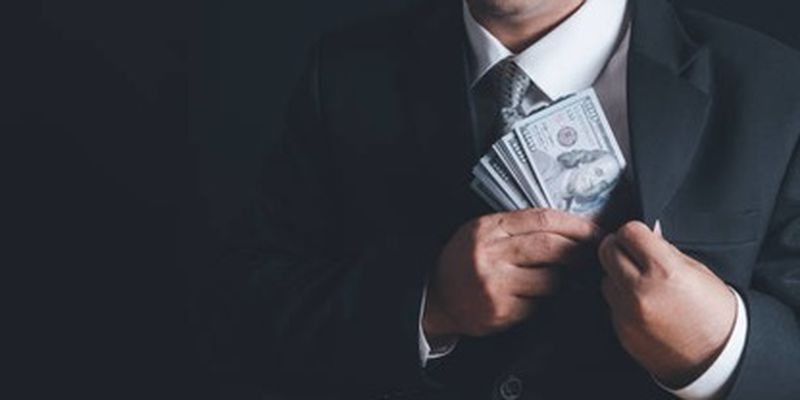 Богатые тоже плачут: НАПК поймала нардепов на "мутках" в декларациях о доходах